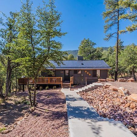 Вілла The Pine House - Cozy Mid-Century Modern, Pet-Friendly Екстер'єр фото