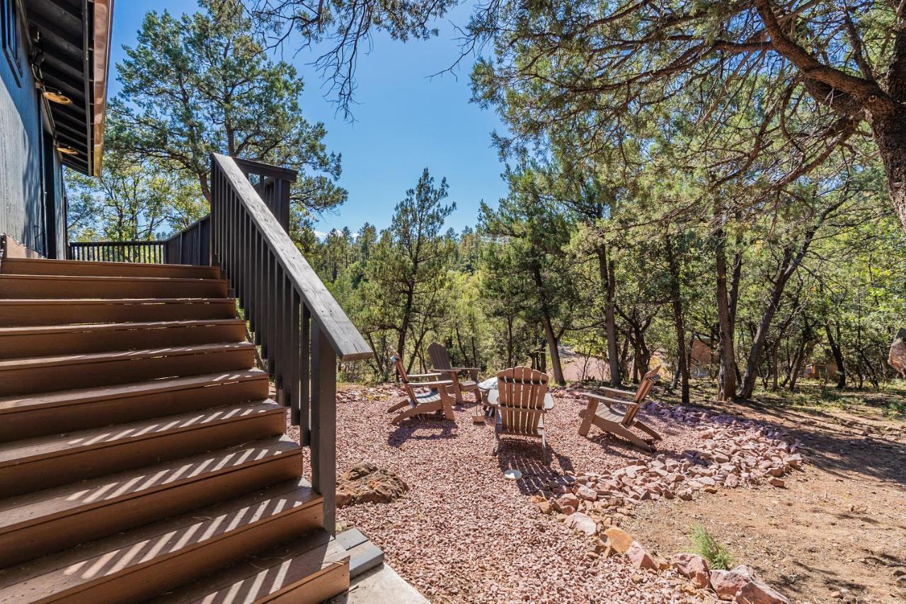 Вілла The Pine House - Cozy Mid-Century Modern, Pet-Friendly Екстер'єр фото