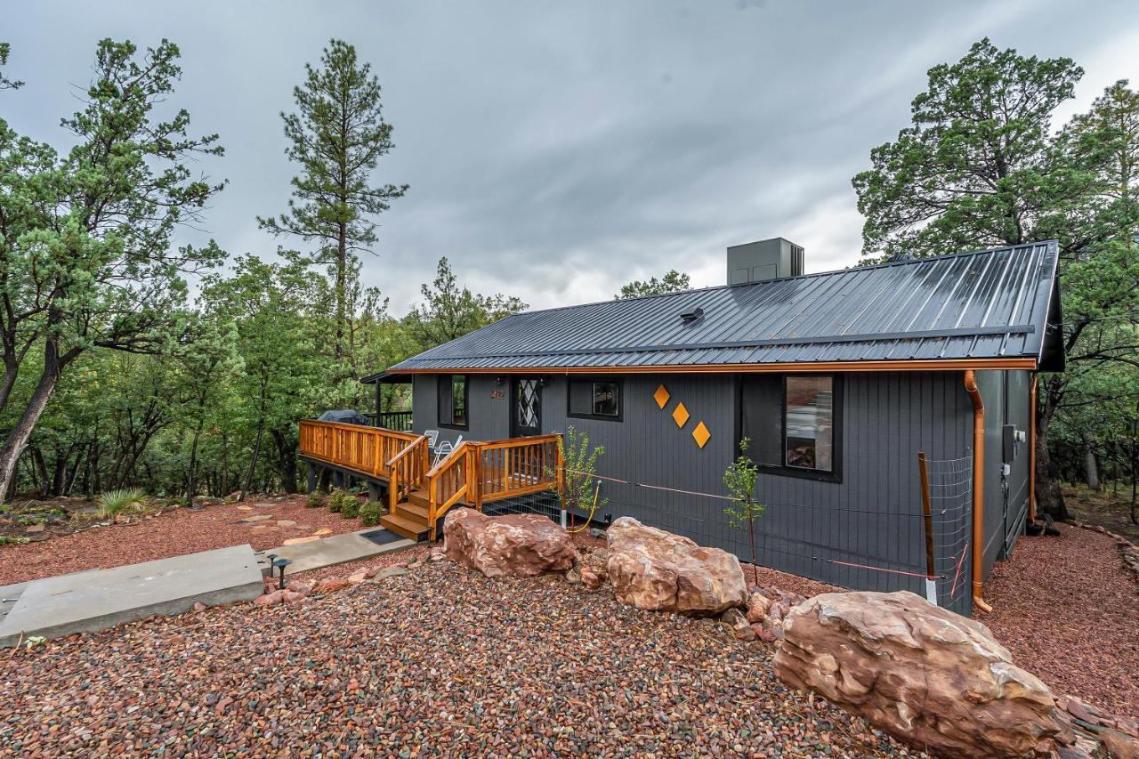 Вілла The Pine House - Cozy Mid-Century Modern, Pet-Friendly Екстер'єр фото
